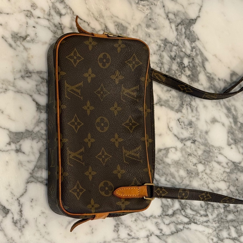 Louis Vuitton Monogram Pochette Marly Bandouliere - Picture 10 of 12